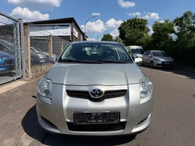 Gebraucht Toyota Auris Luna 97 PS (71 kW) 2007 Silber Kleinwagen