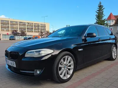 Gebraucht BMW 530 258 PS (189 kW) 2011 Schwarz Kombi