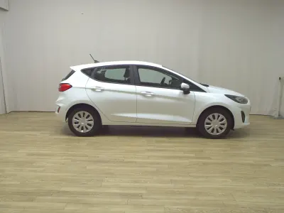 Używany Ford Fiesta Cool & Connect 101 KM (74 kW) 2022 Biały Hatchback