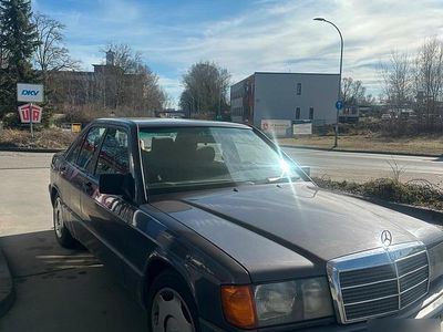 Usata Mercedes 190 108 CV (79 kW) 1992 Andere farben Berlina