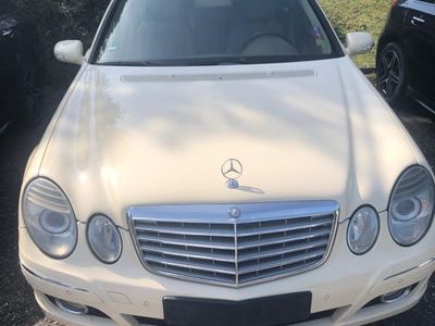 Mercedes E220
