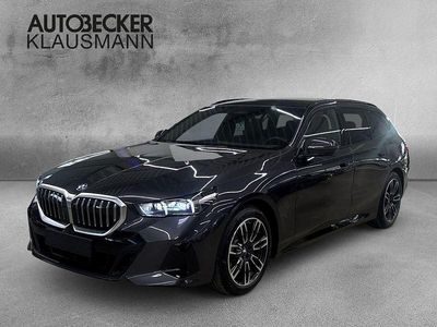 Sophistograu brillanteffekt me Gebraucht 2025 BMW 520 Comfort Edition Kombi | 63.502 € (Etwas zu teuer)