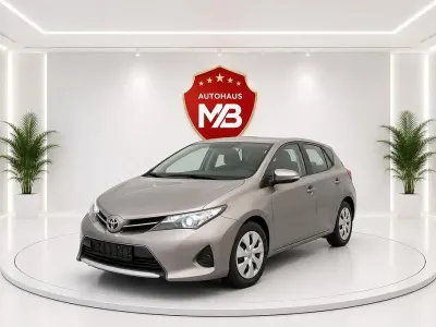 Gebraucht Toyota Auris Cool 90 PS (66 kW) 2013 Limousine
