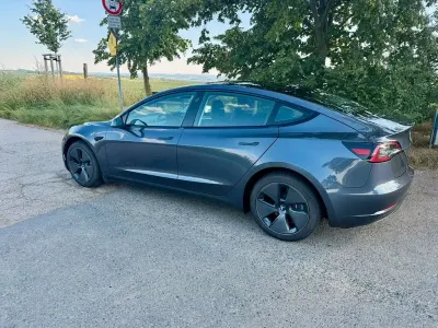 Gebraucht Tesla Model 3 RWD 208 kW (283 PS) 2023 Grau Limousine