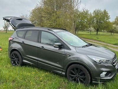Usata Ford Kuga ST-Line 242 CV (177 kW) 2018 Grigio SUV