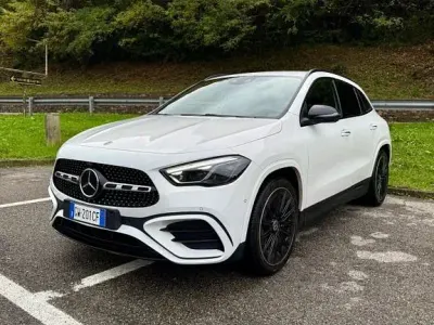 Gebraucht Mercedes GLA220 AMG Line Premium 190 PS (139 kW) 2024 SUV