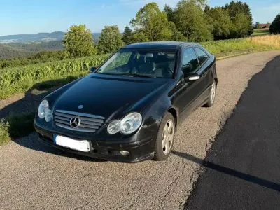 Gebraucht Mercedes C230 192 PS (141 kW) 2002 Schwarz Coupé