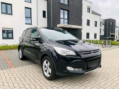 Gebraucht Ford Kuga Titanium 150 PS (110 kW) 2015 Schwarz SUV