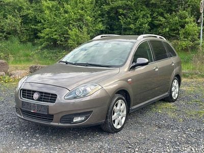 Usado Fiat Croma Dynamic 147 HP (108 kW) 2009 Cinzento Sedan