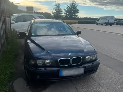Gebraucht BMW 523 Basis 170 PS (125 kW) 2000 Blau Kombi