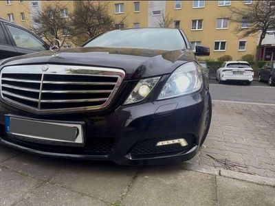 Gebraucht Mercedes E250 Avantgarde 204 PS (150 kW) 2009 Limousine