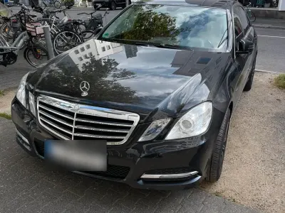 Gebraucht Mercedes C180 184 PS (135 kW) 2012 Schwarz Limousine