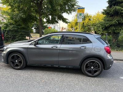 Mercedes GLA250