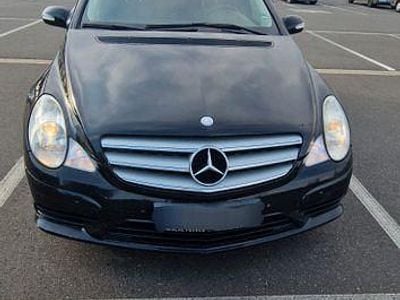 Mercedes R500