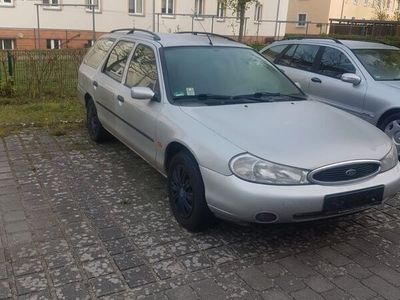 gebraucht Ford Mondeo 1.8 16V GLX GLX