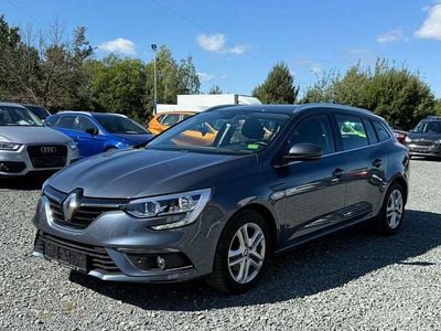 Grau Gebraucht 2018 Renault Mégane IV Business Limousine | 12.999 € (Guter Preis)