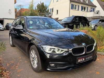 Schwarz Gebraucht 2019 BMW 318 Advantage Kombi | 9.900 €