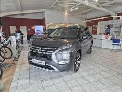 Neu Mitsubishi Outlander P-HEV Edition 306 PS (225 kW) 2025 Beige (basalt grau metallic) SUV