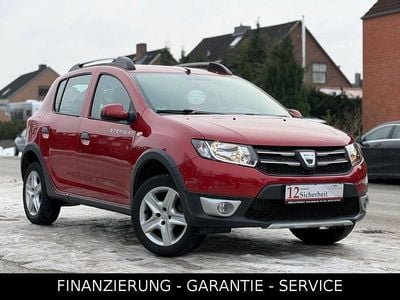 Gebraucht Dacia Sandero Stepway 90 PS (66 kW) 2015 Rot Limousine