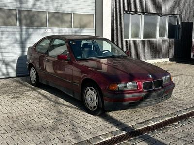 Gebraucht BMW 316 102 PS (75 kW) 1996 Rot Coupé
