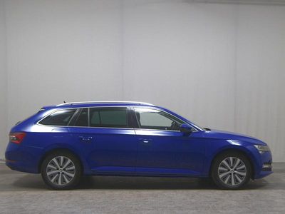 Gebraucht Skoda Superb Style 150 PS (110 kW) 2022 Blau Kombi