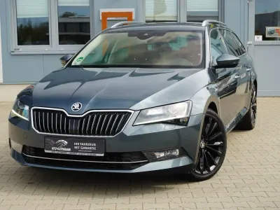 Gebraucht Skoda Superb LAURIN & KLEMENT 150 PS (110 kW) 2018 Grau Kombi