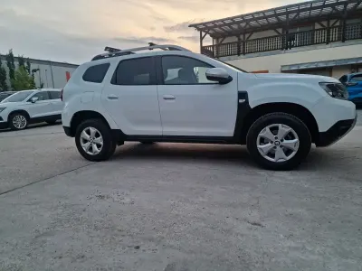 Gebraucht Dacia Duster Comfort 101 PS (74 kW) 2020 Weiß SUV