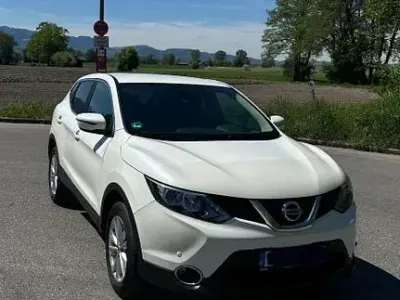 Gebraucht Nissan Qashqai Acenta 110 PS (80 kW) 2016 Weiß SUV