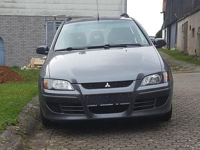 Gebraucht Mitsubishi Space Star 112 PS (82 kW) 2004 Grau Van / Kleinbus