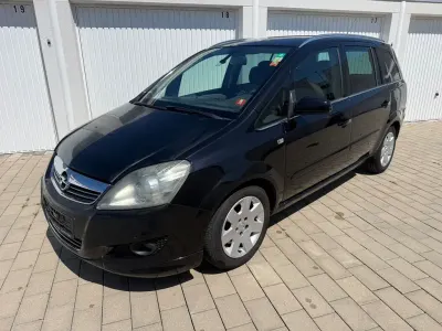 Gebraucht Opel Zafira Innovation 120 PS (88 kW) 2008 Saphirschwarz/black sapphire Van / Kleinbus