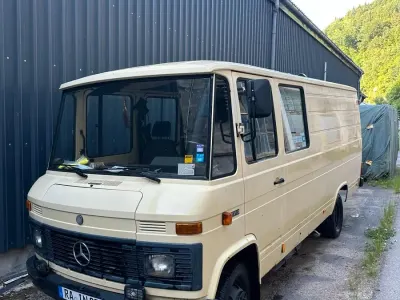 Gebraucht Mercedes T2 72 PS (52 kW) 1985 Beige Van