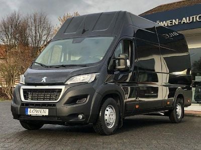 Gebraucht Peugeot Boxer 165 PS (121 kW) 2023 Lackierung grau graphito/metal Van