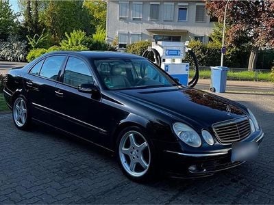 Mercedes E280