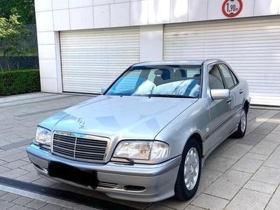 Mercedes C240