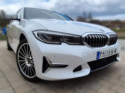 Gebraucht BMW 330e Luxury Line 292 PS (214 kW) 2020 Weiß Limousine