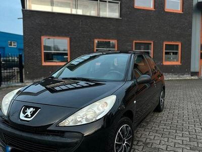 Gebraucht Peugeot 206+ 68 PS (50 kW) 2011 Schwarz Kleinwagen