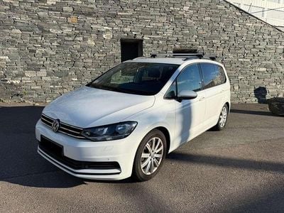 Weiß Gebraucht 2017 VW Touran Business Van / Kleinbus | 15.950 € (Fairer Preis)