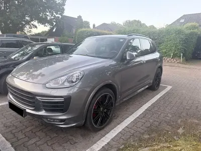 Gebraucht Porsche Cayenne 441 PS (324 kW) 2016 Grau SUV