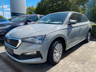 Grau Gebraucht 2021 Skoda Scala Clever Kleinwagen | 19.600 € (Guter Preis)