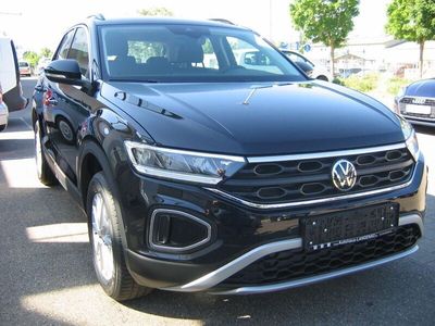 Second-hand VW T-Roc Life 110 CP (80 kW) 2022 Negru SUV