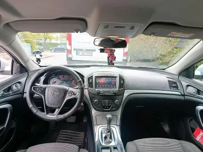 Używany Opel Insignia Sport 136 KM (100 kW) 2016 Srebrny Kombi