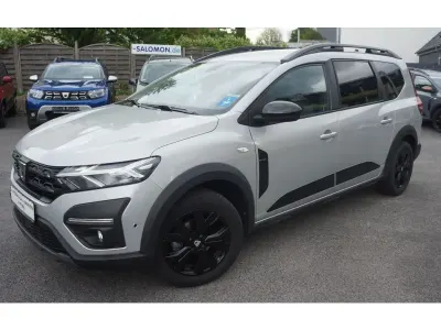 Gebraucht Dacia Jogger Extreme 101 PS (74 kW) 2022 Platinsilbergraumet (metallic) Van / Kleinbus
