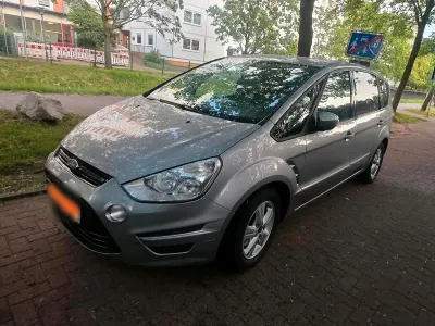 Gebraucht Ford S-MAX S 140 PS (102 kW) 2010 Silber Van / Kleinbus