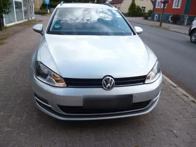 Gebraucht VW Golf VII Trendline 110 PS (80 kW) 2015 Silber Kombi
