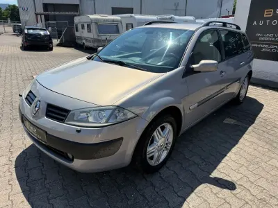 Gebraucht Renault Mégane II Expression 101 PS (74 kW) 2004 Gold Limousine
