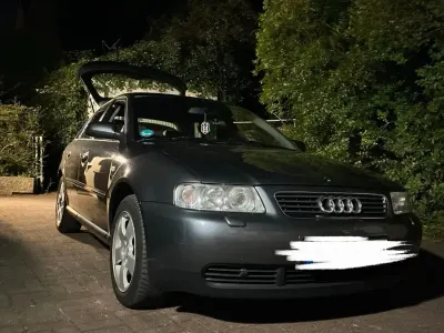 Używany Audi A3 Attraction 101 KM (74 kW) 2002 Szary Hatchback