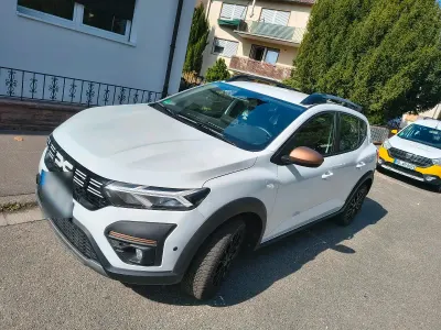 Gebraucht Dacia Sandero 110 PS (80 kW) 2024 Weiß Kleinwagen