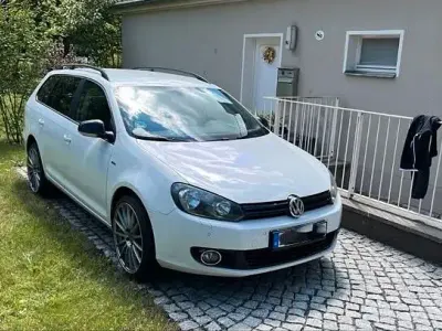 Gebraucht VW Golf VII Match 140 PS (102 kW) 2013 Weiß Kombi