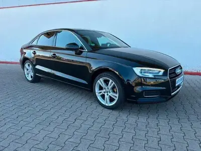 Gebraucht Audi A3 Design 150 PS (110 kW) 2019 Schwarz Limousine