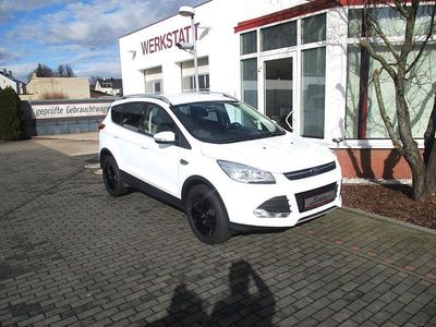Gebraucht Ford Kuga Trend 150 PS (110 kW) 2015 Weiß SUV